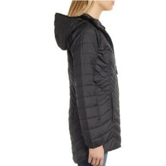 The North Face New Mossbud Reversible Parka - Picture 8 of 12